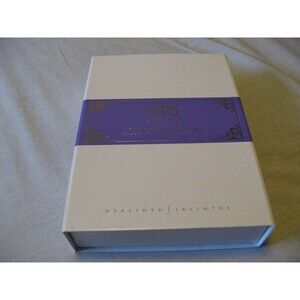 Vivo Per Lei ~ Dead Sea Minerals Exquisite Manicure Set Hyacinth ~ New Open Box